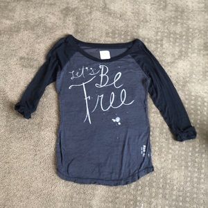 American Eagle graphic baseball tee